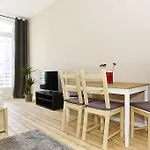 Bearlincity - Center West * Berlin