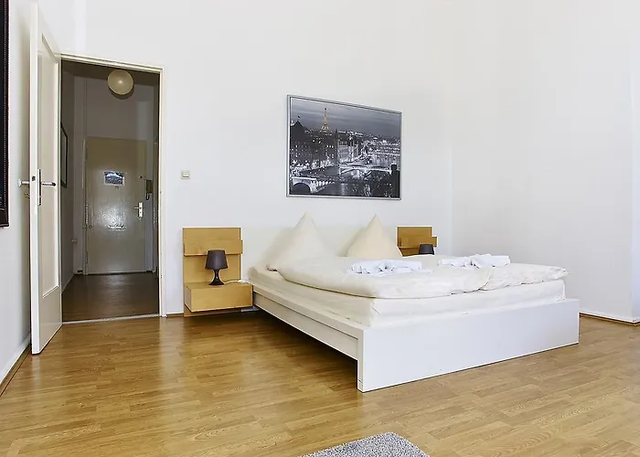 Bearlincity - Center West Apartment