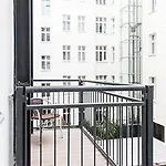 Bearlincity - Center West * Berlim