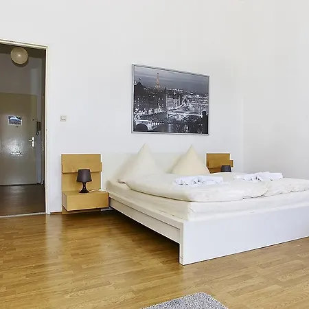 Bearlincity - Center West Apartmán