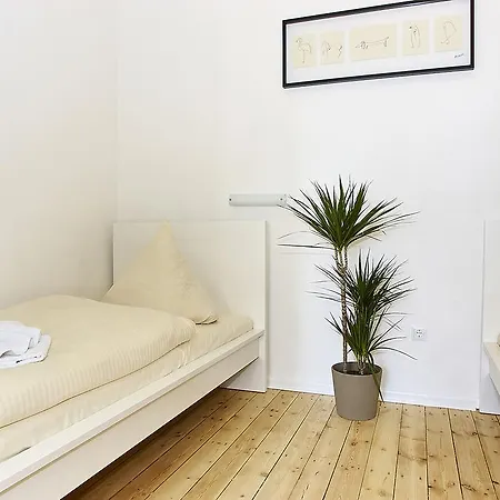 Bearlincity - Center West