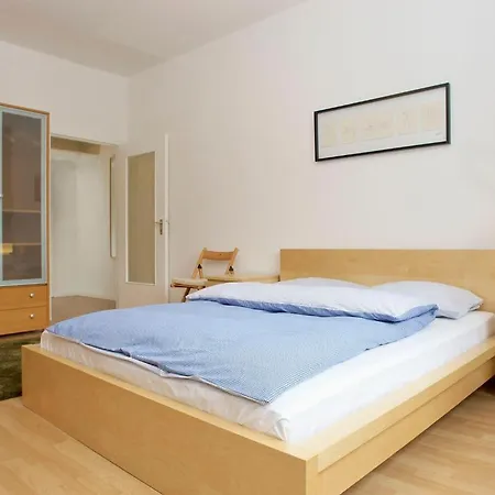 Bearlincity - Center West Apartmán