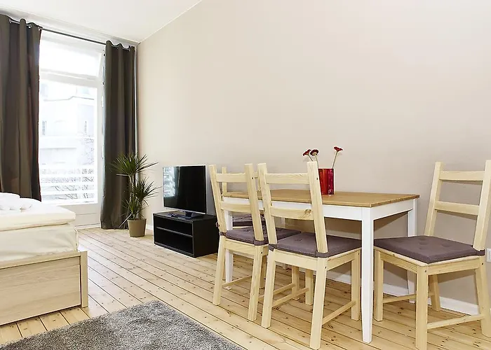 Bearlincity - Center West * Berlin